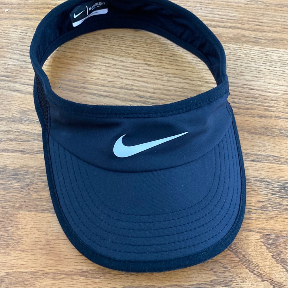 Nike Featherlight Dri-Fit Visor